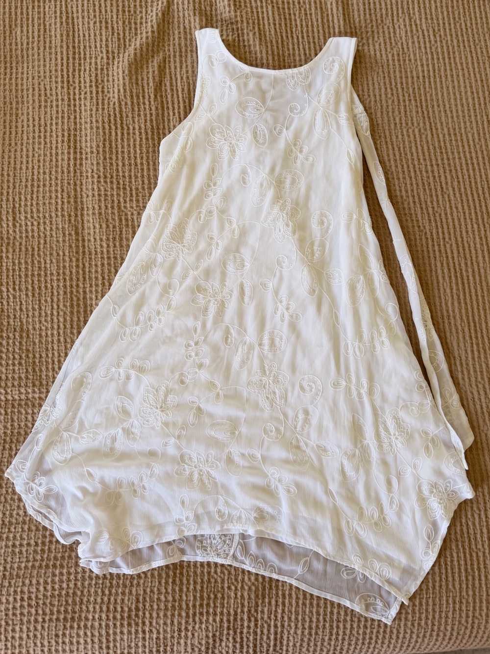 Elle White Floral Embroidered Girls' Dress
